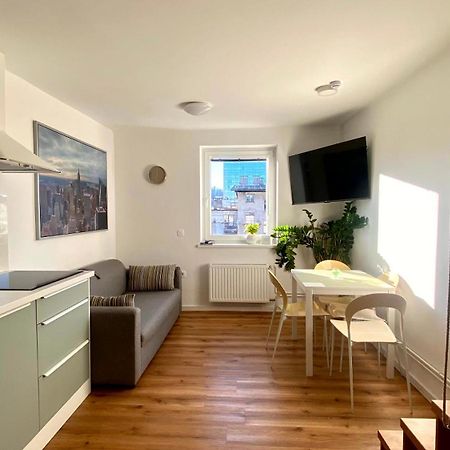 Little Plaza Duplex Apartment Ljubljana Exterior photo