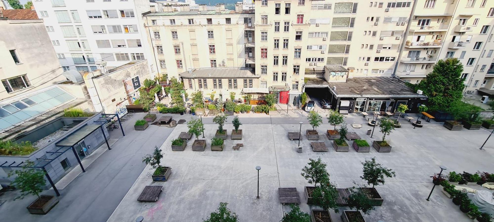 Little Plaza Duplex Apartment Ljubljana Exterior photo